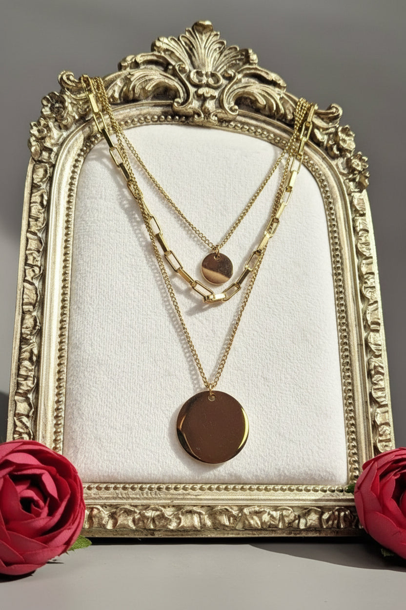 Collar triple con placas