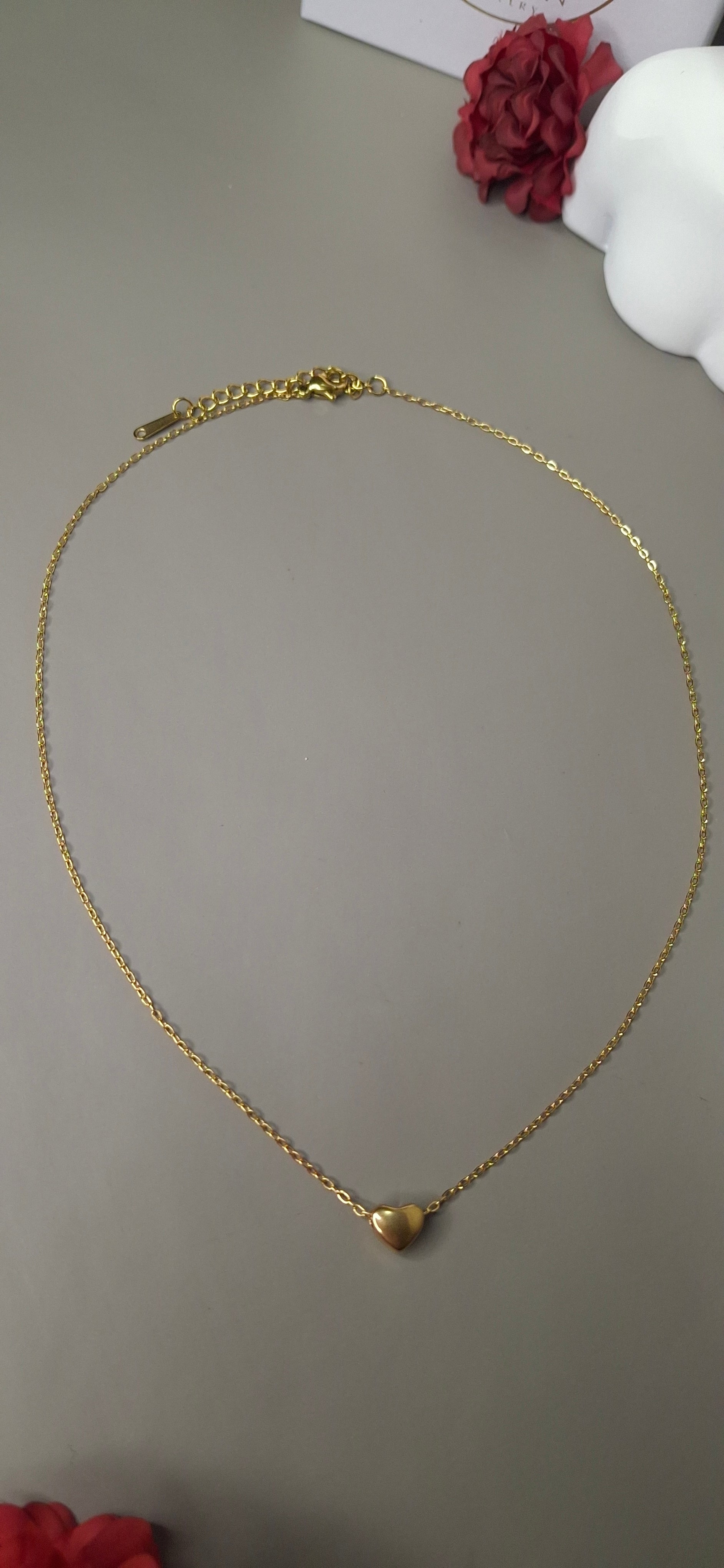 Collar corazón minimalista